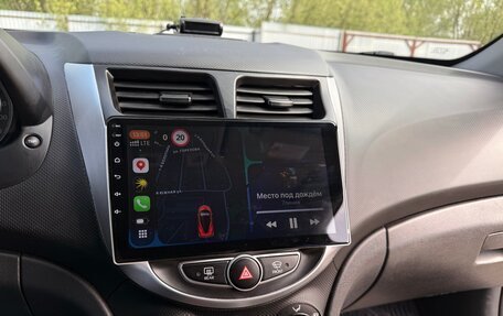 Hyundai Solaris II рестайлинг, 2013 год, 900 000 рублей, 7 фотография