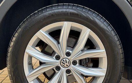Volkswagen Tiguan II, 2017 год, 2 900 000 рублей, 23 фотография