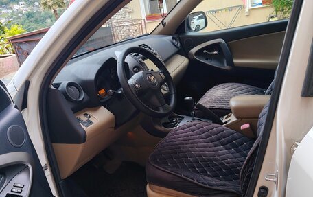 Toyota RAV4, 2010 год, 1 650 000 рублей, 7 фотография