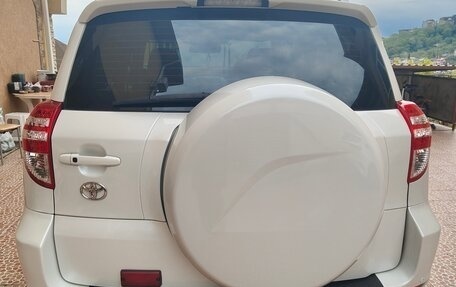 Toyota RAV4, 2010 год, 1 650 000 рублей, 2 фотография