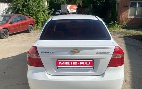 Chevrolet Aveo III, 2010 год, 530 000 рублей, 4 фотография