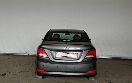 Hyundai Solaris II рестайлинг, 2016 год, 615 000 рублей, 5 фотография