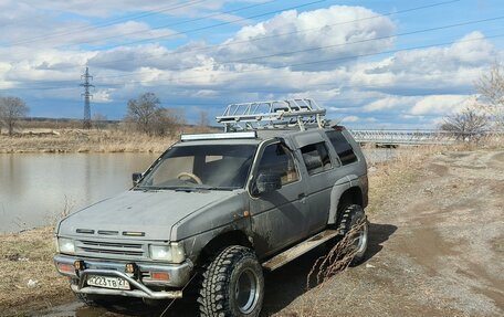 Nissan Terrano II рестайлинг, 1991 год, 400 000 рублей, 10 фотография