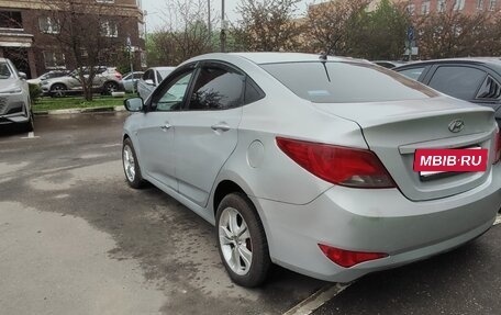 Hyundai Solaris II рестайлинг, 2015 год, 440 000 рублей, 4 фотография