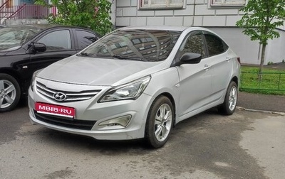 Hyundai Solaris II рестайлинг, 2015 год, 440 000 рублей, 1 фотография