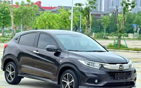 Honda Vezel, 2021 год, 1 195 320 рублей, 3 фотография