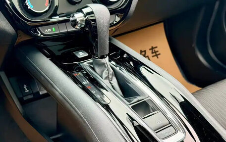 Honda Vezel, 2021 год, 1 195 320 рублей, 16 фотография