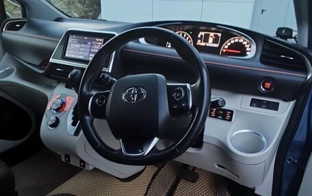Toyota Sienta II, 2017 год, 1 170 000 рублей, 14 фотография