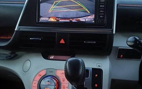 Toyota Sienta II, 2017 год, 1 170 000 рублей, 17 фотография