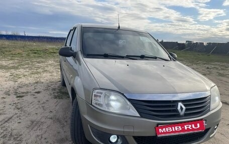 Renault Logan I, 2010 год, 400 000 рублей, 2 фотография