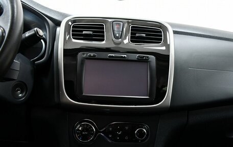 Renault Sandero II рестайлинг, 2015 год, 967 000 рублей, 13 фотография