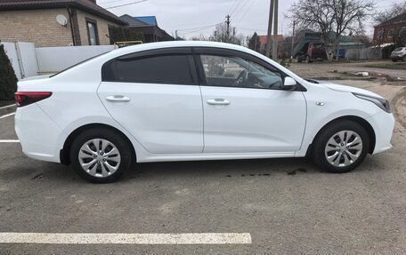 KIA Rio IV, 2017 год, 1 180 000 рублей, 7 фотография