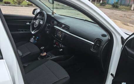 KIA Rio IV, 2017 год, 1 180 000 рублей, 9 фотография