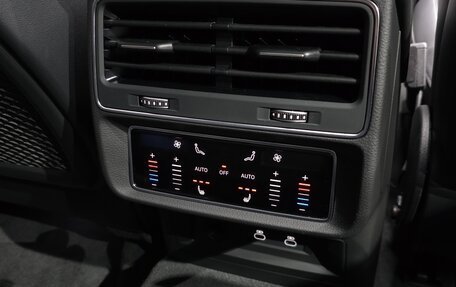 Audi Q7, 2025 год, 12 300 000 рублей, 16 фотография