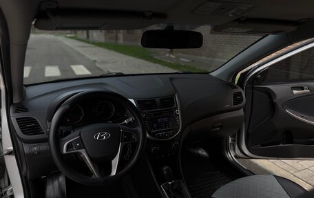Hyundai Solaris II рестайлинг, 2016 год, 1 300 000 рублей, 5 фотография