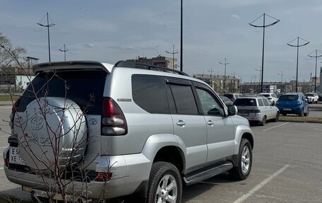 Toyota Land Cruiser Prado 120 рестайлинг, 2005 год, 1 890 000 рублей, 6 фотография