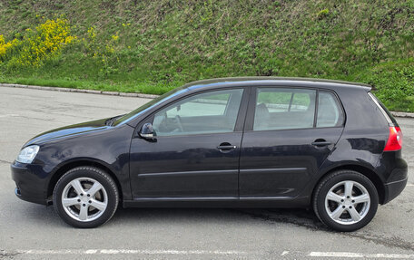 Volkswagen Golf V, 2004 год, 650 000 рублей, 2 фотография