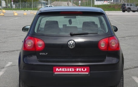 Volkswagen Golf V, 2004 год, 650 000 рублей, 4 фотография