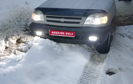 Chevrolet Niva I рестайлинг, 2004 год, 270 000 рублей, 1 фотография