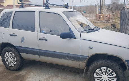 Chevrolet Niva I рестайлинг, 2004 год, 270 000 рублей, 3 фотография