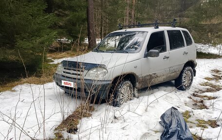 Chevrolet Niva I рестайлинг, 2004 год, 270 000 рублей, 2 фотография