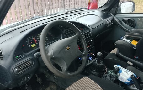Chevrolet Niva I рестайлинг, 2004 год, 270 000 рублей, 6 фотография