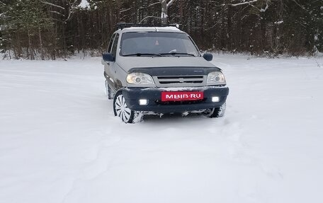 Chevrolet Niva I рестайлинг, 2004 год, 270 000 рублей, 5 фотография