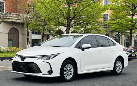 Toyota Corolla, 2021 год, 1 295 000 рублей, 3 фотография