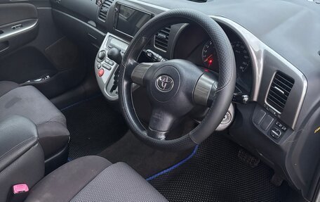 Toyota Wish II, 2004 год, 380 000 рублей, 16 фотография