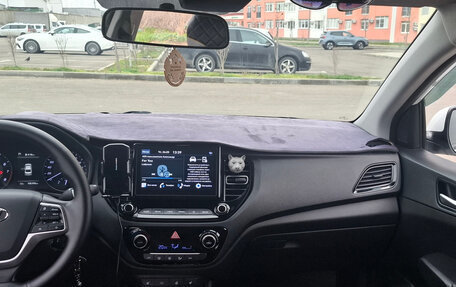 Hyundai Solaris II рестайлинг, 2020 год, 1 400 000 рублей, 5 фотография