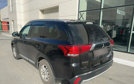 Mitsubishi Outlander III рестайлинг 3, 2015 год, 1 449 000 рублей, 4 фотография