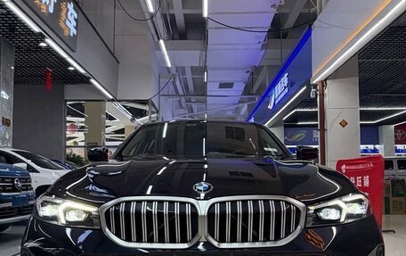BMW 3 серия, 2022 год, 2 720 000 рублей, 2 фотография