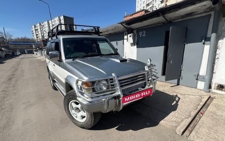 Mitsubishi Pajero III рестайлинг, 1996 год, 670 000 рублей, 1 фотография