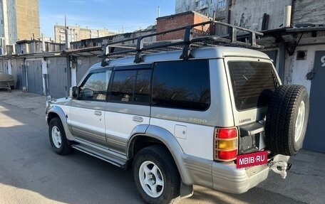 Mitsubishi Pajero III рестайлинг, 1996 год, 670 000 рублей, 16 фотография