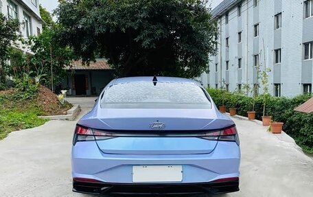 Hyundai Elantra, 2022 год, 1 190 000 рублей, 4 фотография