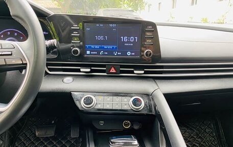 Hyundai Elantra, 2022 год, 1 190 000 рублей, 15 фотография