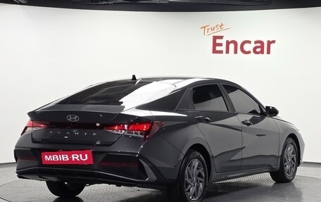 Hyundai Avante, 2023 год, 1 950 000 рублей, 3 фотография