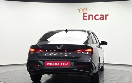 Hyundai Avante, 2023 год, 1 950 000 рублей, 4 фотография