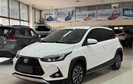 Toyota Yaris XP150 рестайлинг, 2022 год, 1 315 000 рублей, 1 фотография