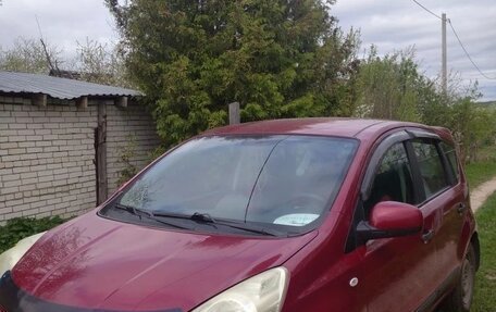 Nissan Note II рестайлинг, 2011 год, 800 000 рублей, 3 фотография