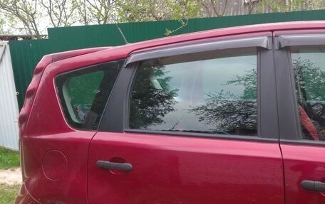 Nissan Note II рестайлинг, 2011 год, 800 000 рублей, 8 фотография