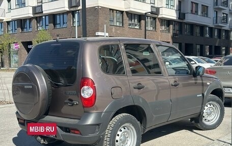 Chevrolet Niva I рестайлинг, 2013 год, 675 000 рублей, 2 фотография