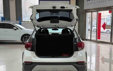 Toyota Yaris XP150 рестайлинг, 2022 год, 1 315 000 рублей, 8 фотография