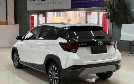 Toyota Yaris XP150 рестайлинг, 2022 год, 1 315 000 рублей, 6 фотография