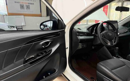 Toyota Yaris XP150 рестайлинг, 2022 год, 1 315 000 рублей, 14 фотография