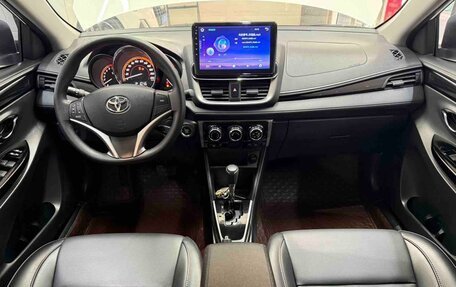 Toyota Yaris XP150 рестайлинг, 2022 год, 1 315 000 рублей, 9 фотография
