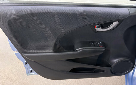 Honda Jazz II рестайлинг, 2009 год, 499 000 рублей, 20 фотография