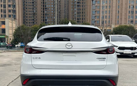 Mazda CX-4, 2023 год, 2 151 000 рублей, 8 фотография