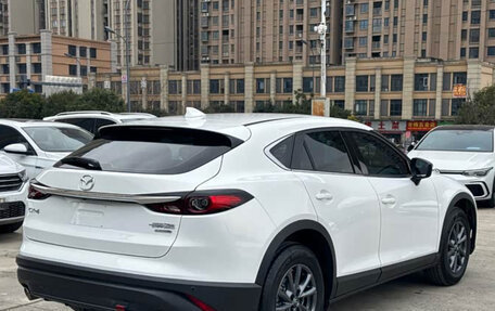 Mazda CX-4, 2023 год, 2 151 000 рублей, 7 фотография