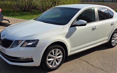 Skoda Octavia, 2017 год, 1 800 000 рублей, 14 фотография